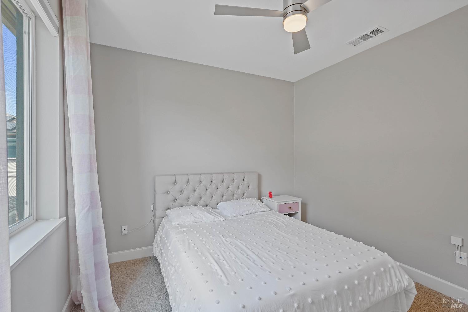Detail Gallery Image 44 of 77 For 424 Wren Ln, Vacaville,  CA 95688 - 5 Beds | 4/1 Baths