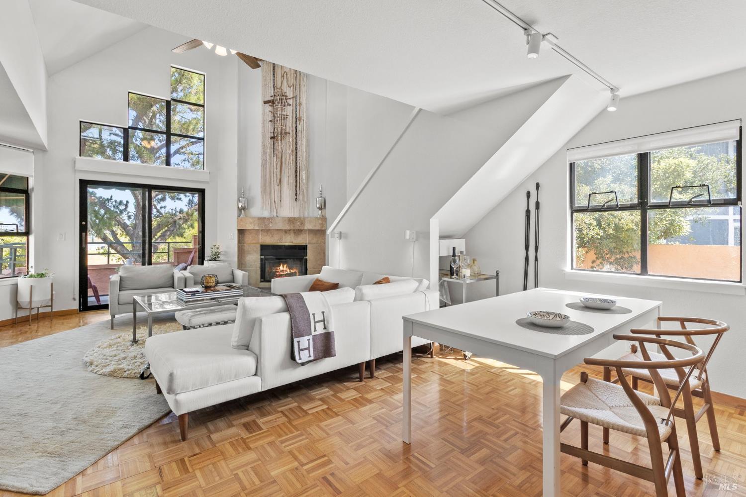 Nantucket Lane, Vallejo, California image 14