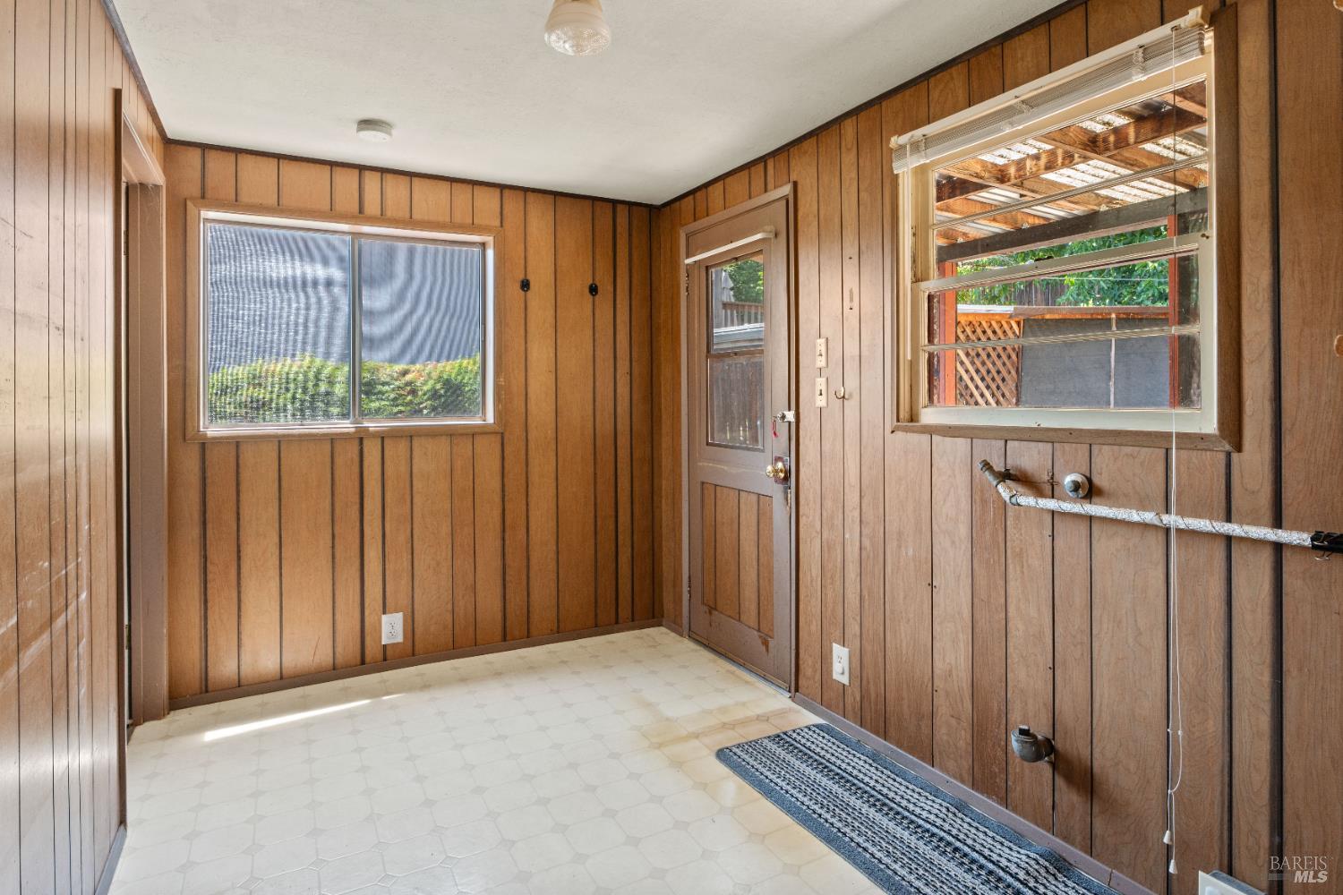 Detail Gallery Image 20 of 25 For 1040 Helen Ave, Ukiah,  CA 95482 - 3 Beds | 1 Baths