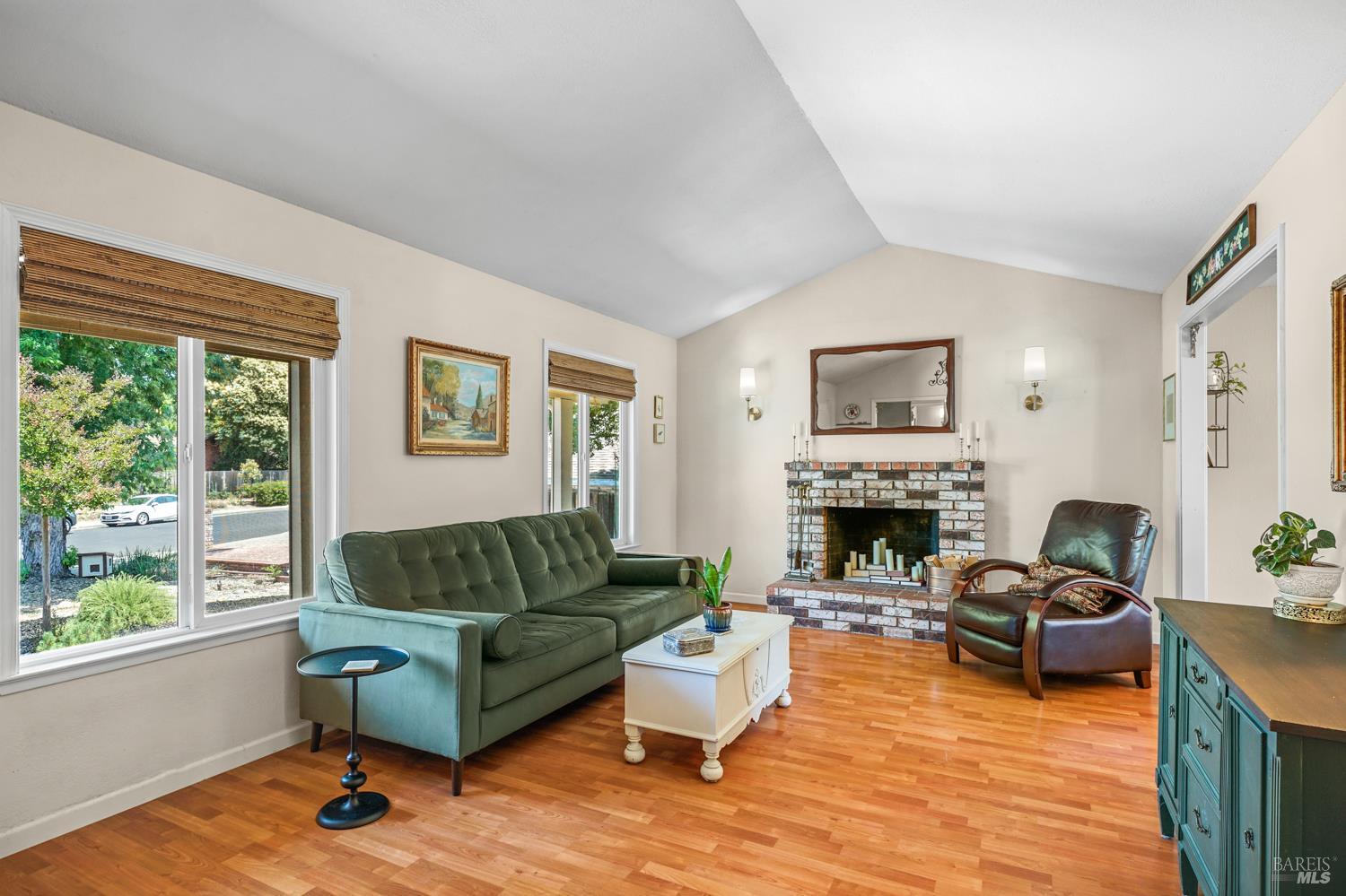 Evergreen Drive, Vacaville, California image 9