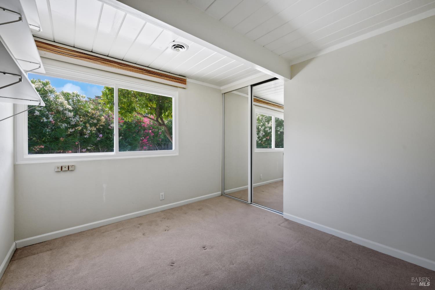 Detail Gallery Image 19 of 38 For 15 Don Timoteo Ct, San Rafael,  CA 94903 - 4 Beds | 2 Baths
