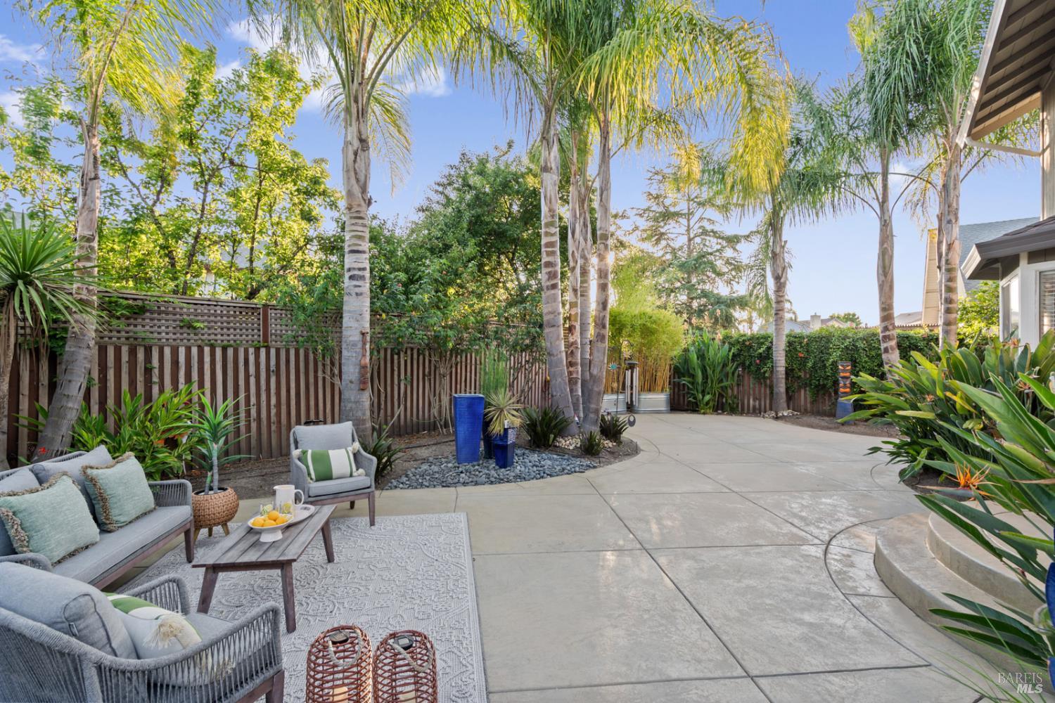 Detail Gallery Image 43 of 55 For 706 Natalie Dr, Windsor,  CA 95492 - 5 Beds | 3 Baths