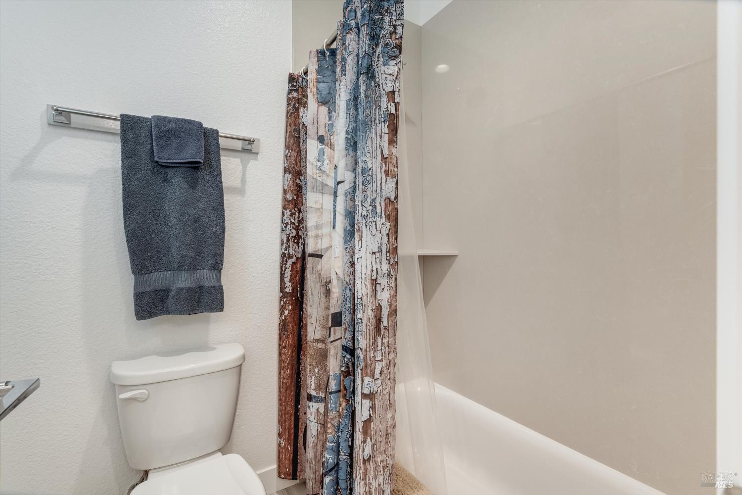Detail Gallery Image 30 of 53 For 349 Vinterra Ct, Napa,  CA 94559 - 4 Beds | 2/1 Baths