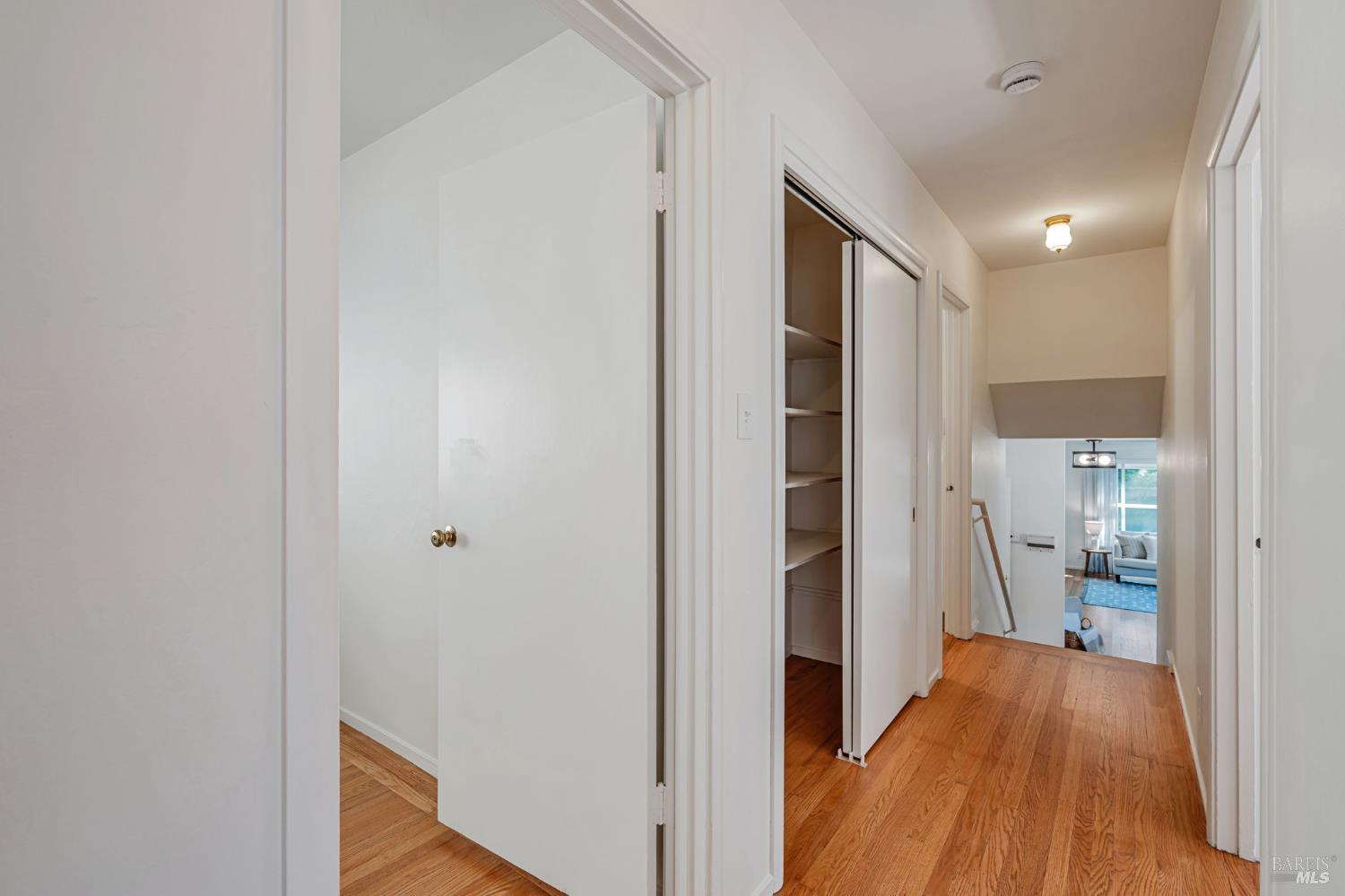 Detail Gallery Image 19 of 36 For 296 N Almenar Dr, Greenbrae,  CA 94904 - 3 Beds | 2 Baths