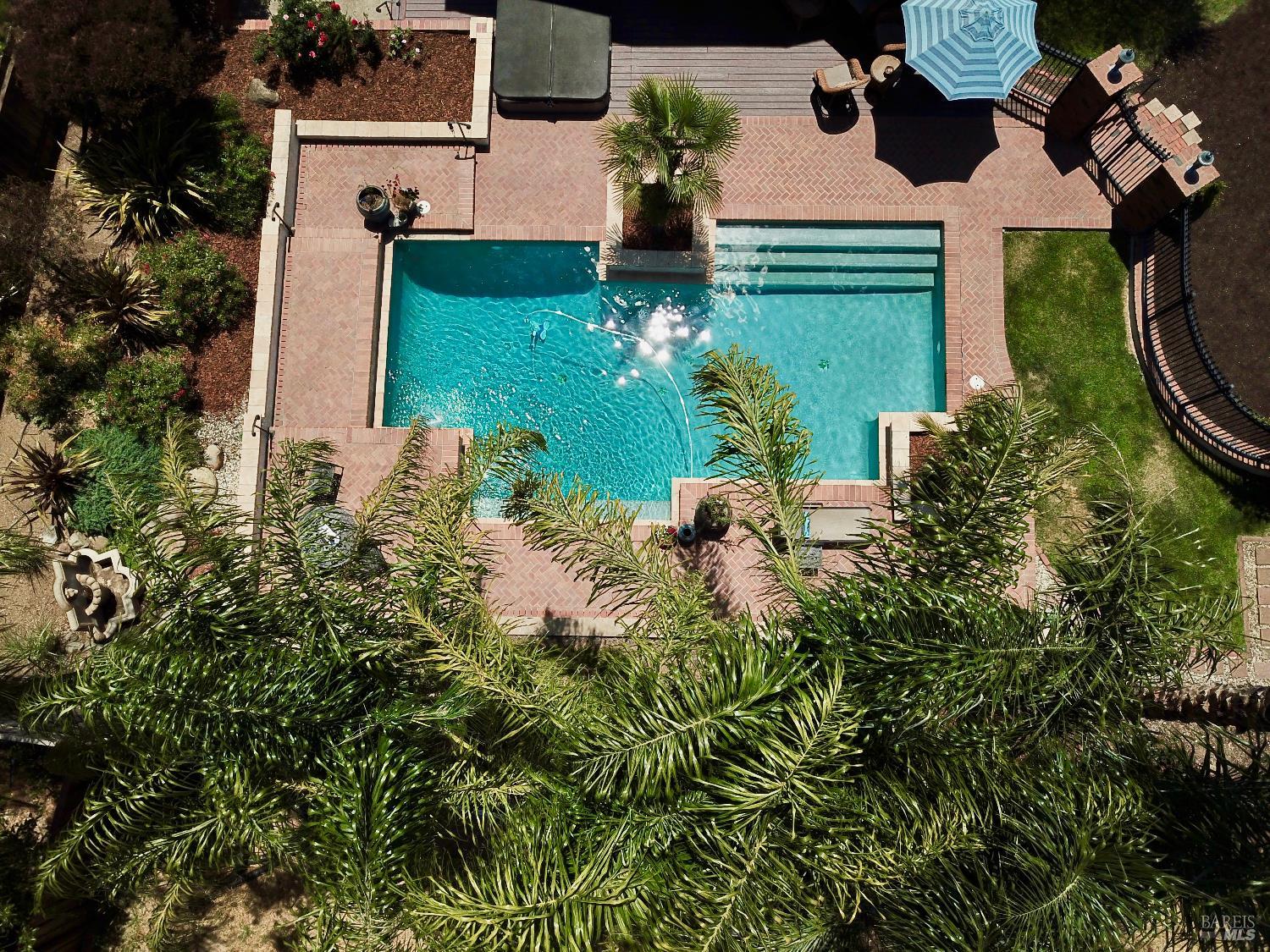 Detail Gallery Image 9 of 48 For 5243 Beaumont Way, Santa Rosa,  CA 95409 - 3 Beds | 2/1 Baths