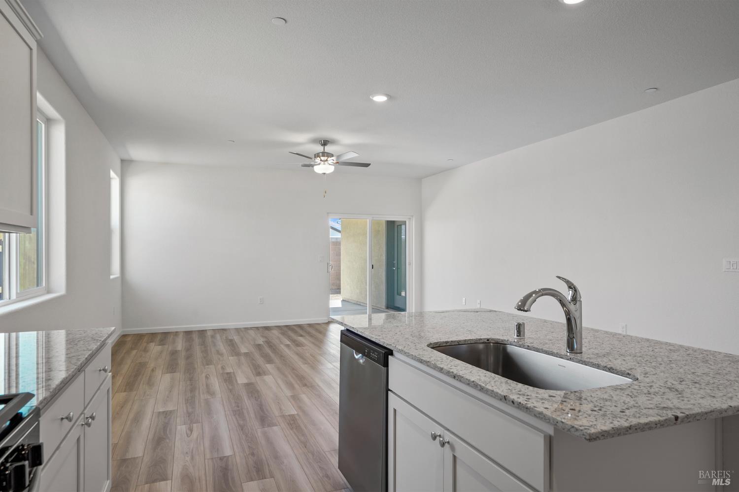 Detail Gallery Image 8 of 18 For 2261 Front Porch Ln, Rio Vista,  CA 94571 - 2 Beds | 2 Baths