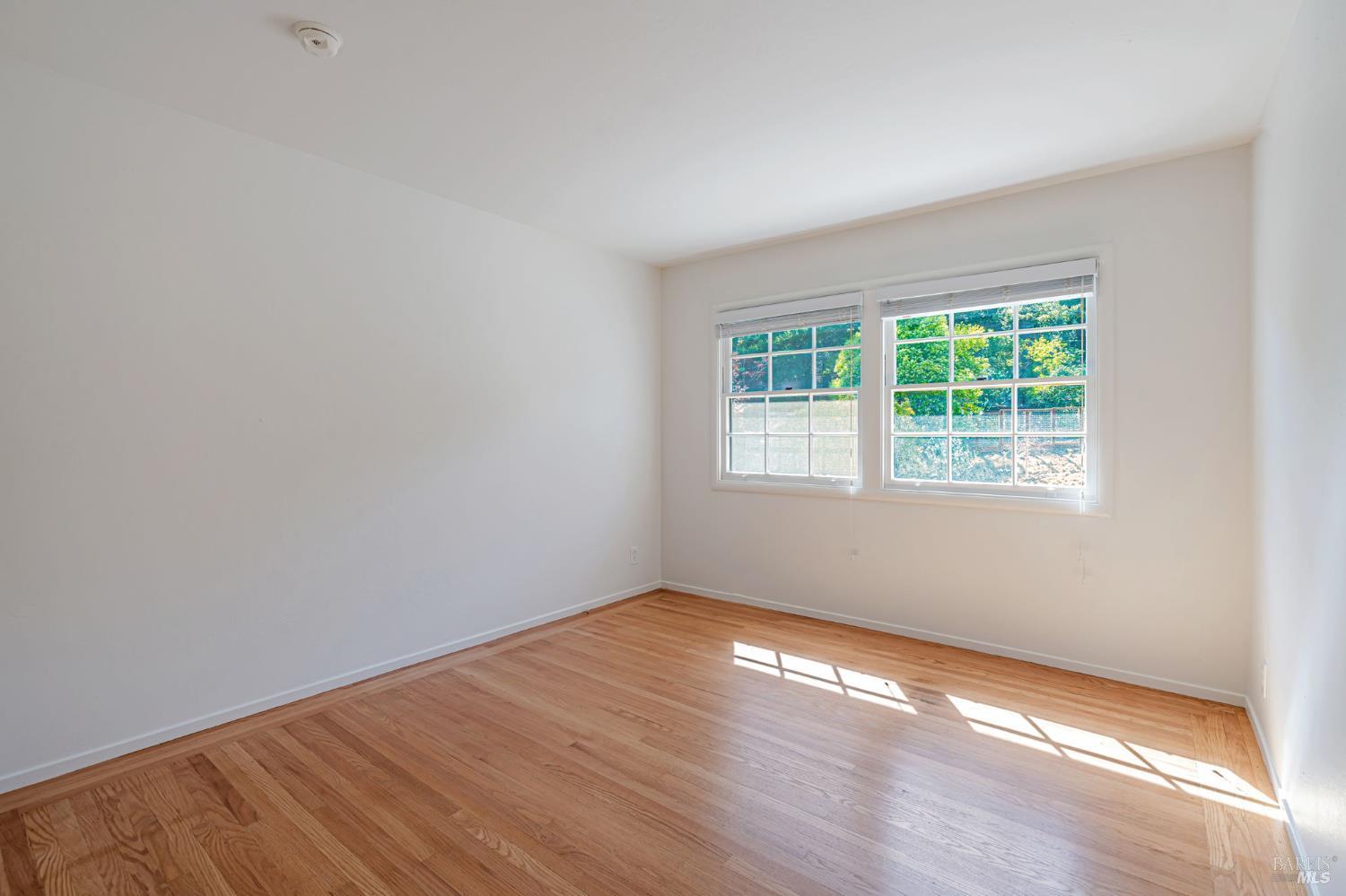 Detail Gallery Image 28 of 36 For 296 N Almenar Dr, Greenbrae,  CA 94904 - 3 Beds | 2 Baths