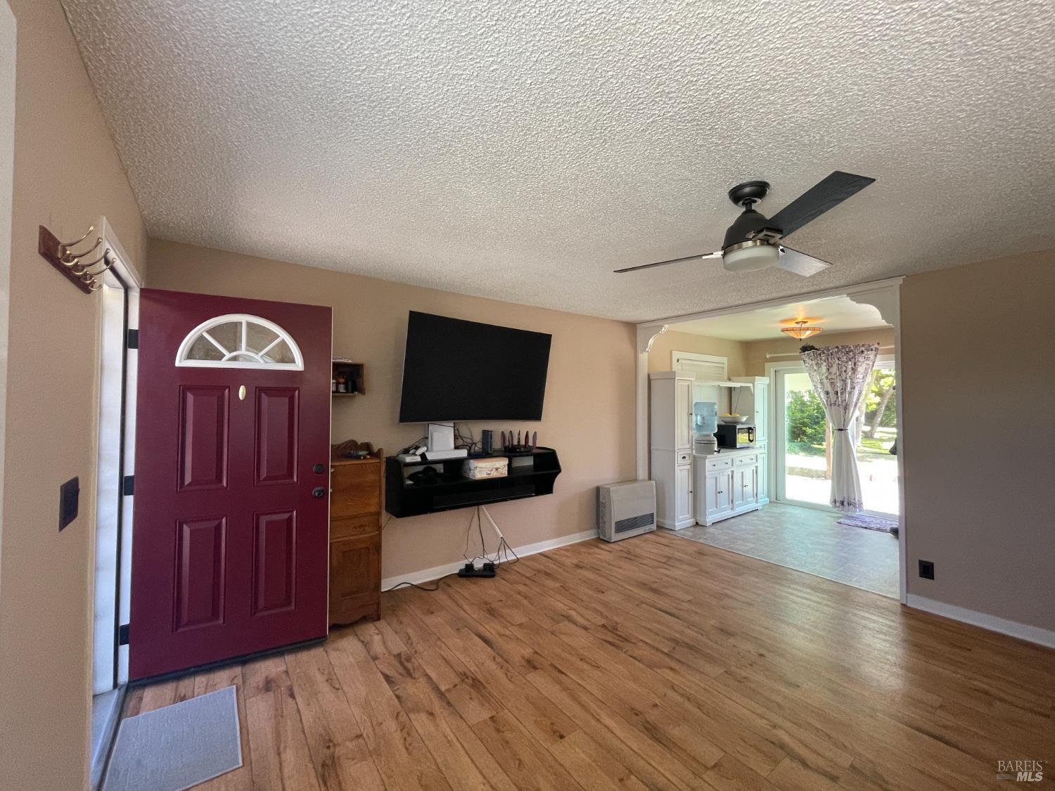 Detail Gallery Image 11 of 35 For 148 Olsen Ln, Fort Bragg,  CA 95437 - 3 Beds | 1 Baths