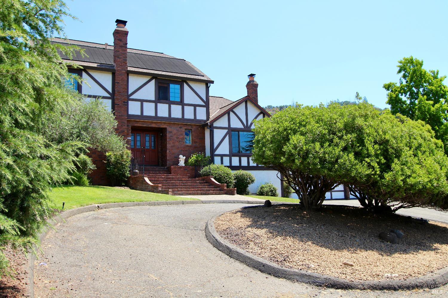 Detail Gallery Image 3 of 48 For 5243 Beaumont Way, Santa Rosa,  CA 95409 - 3 Beds | 2/1 Baths