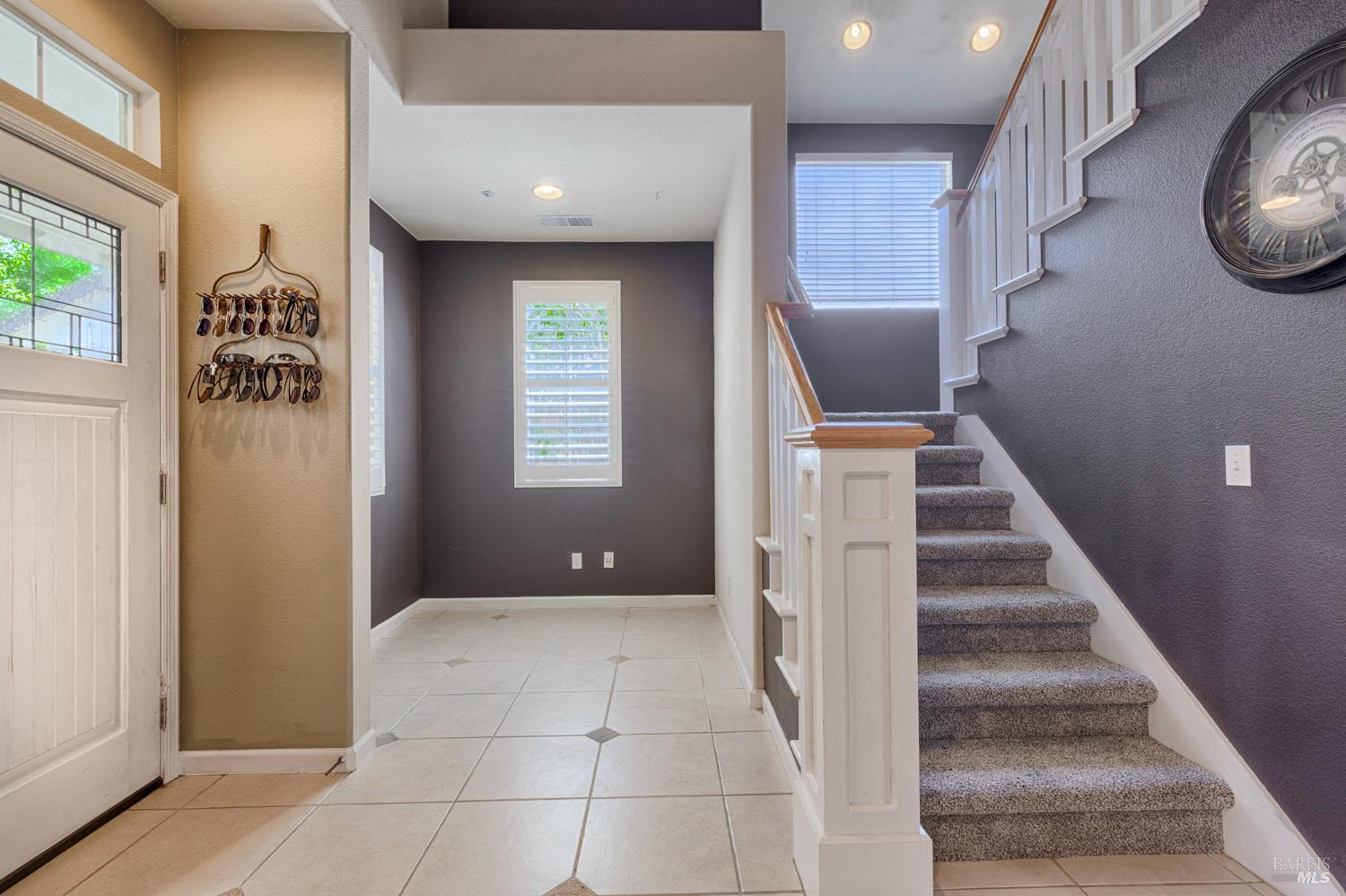 Detail Gallery Image 12 of 70 For 312 Cottage Ct, Cloverdale,  CA 95425 - 4 Beds | 3 Baths