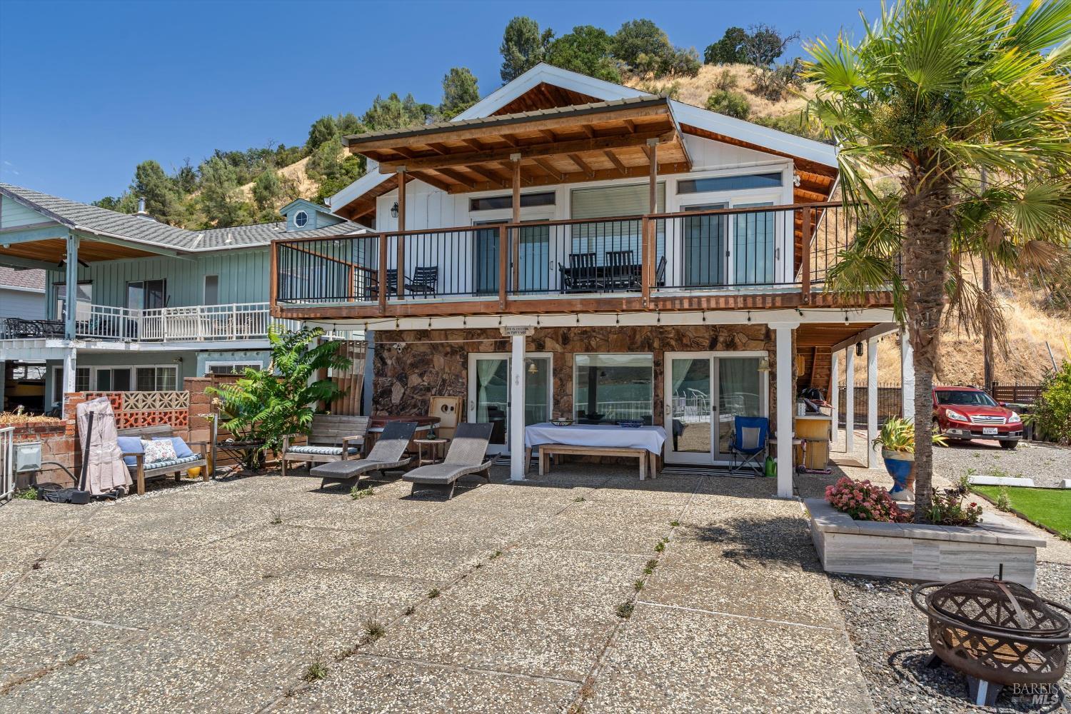 Detail Gallery Image 1 of 25 For 13319 Lakeshore Dr, Clearlake,  CA 95422 - 4 Beds | 2/1 Baths