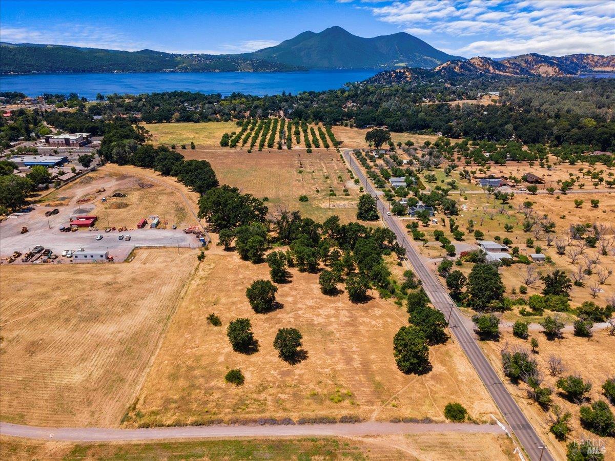 Detail Gallery Image 2 of 15 For 14775 Burns Valley Rd, Clearlake,  CA 95422 - – Beds | – Baths