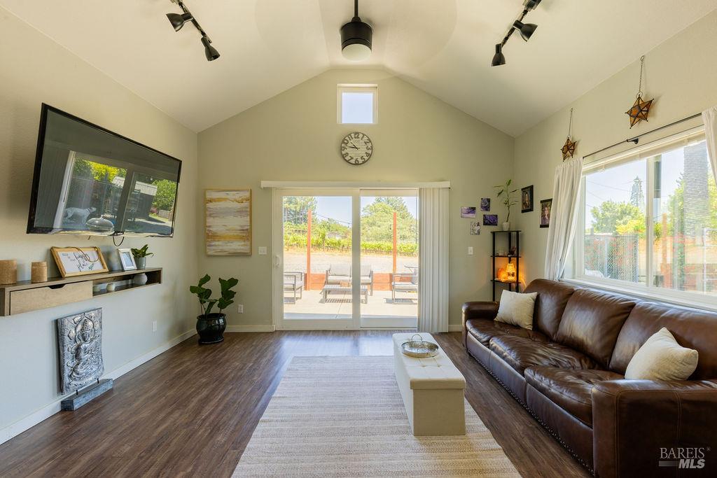 Detail Gallery Image 44 of 71 For 7750 Giusti Rd, Forestville,  CA 95436 - – Beds | – Baths