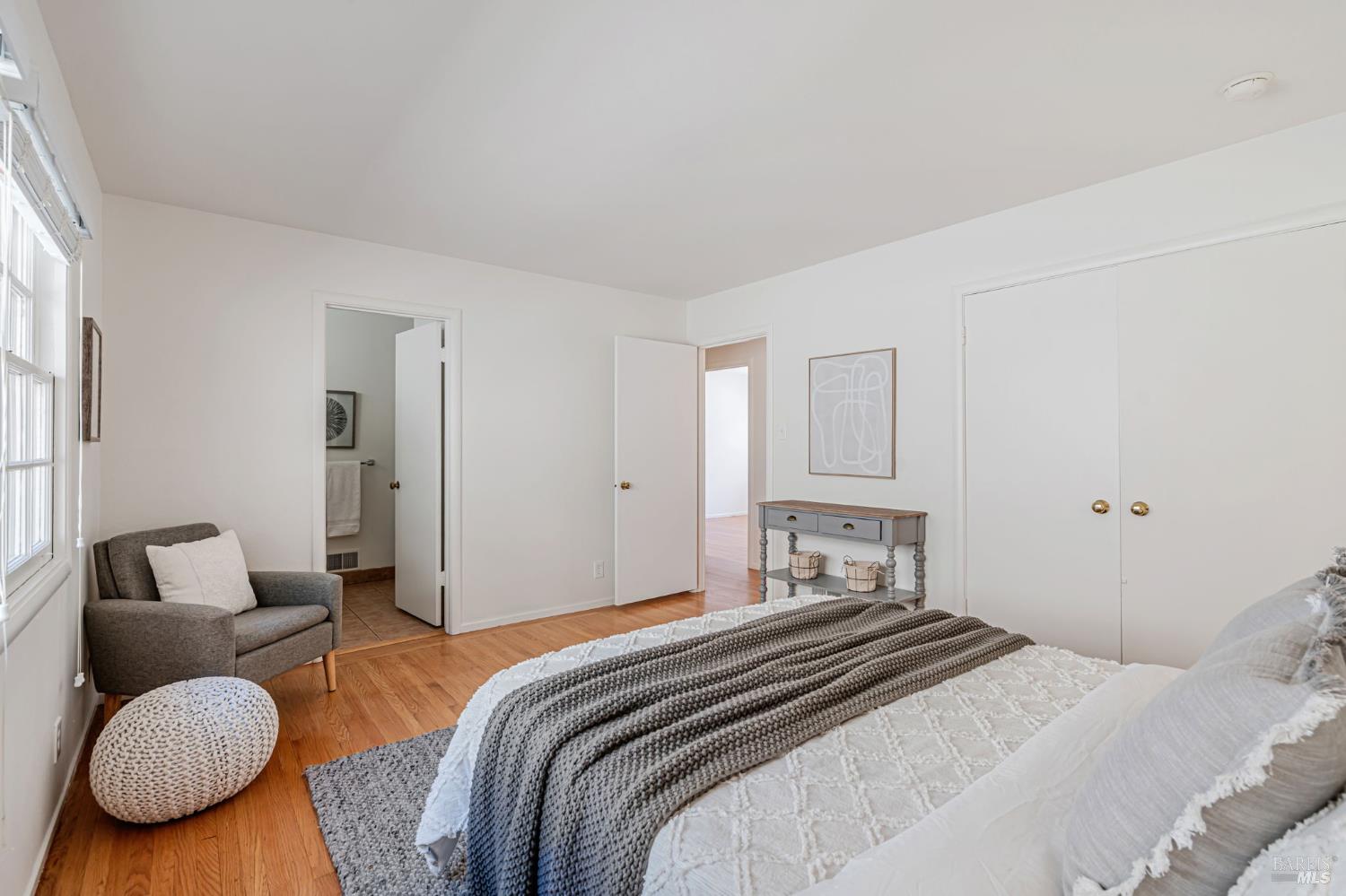 Detail Gallery Image 20 of 36 For 296 N Almenar Dr, Greenbrae,  CA 94904 - 3 Beds | 2 Baths