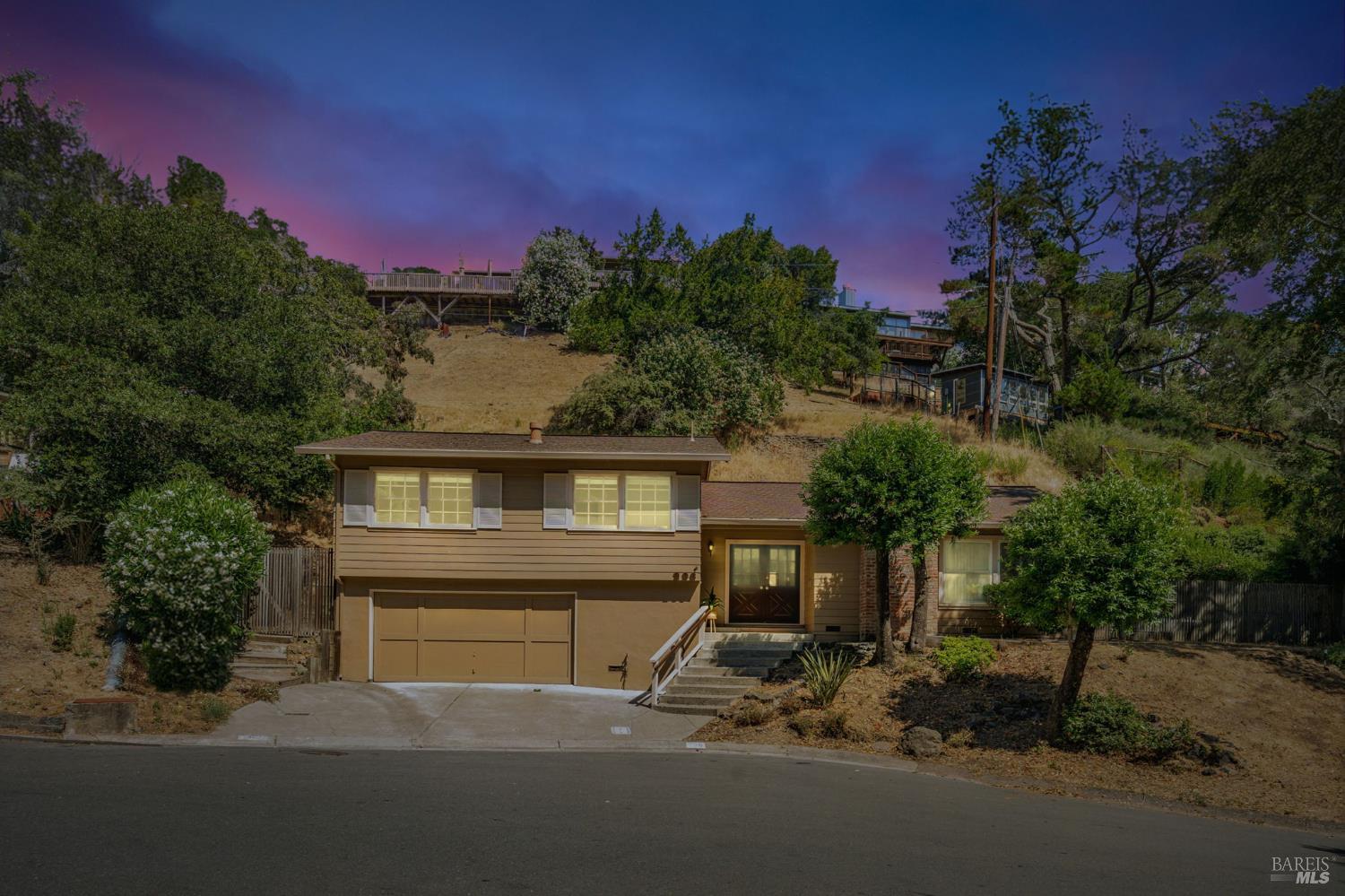 Detail Gallery Image 36 of 36 For 296 N Almenar Dr, Greenbrae,  CA 94904 - 3 Beds | 2 Baths