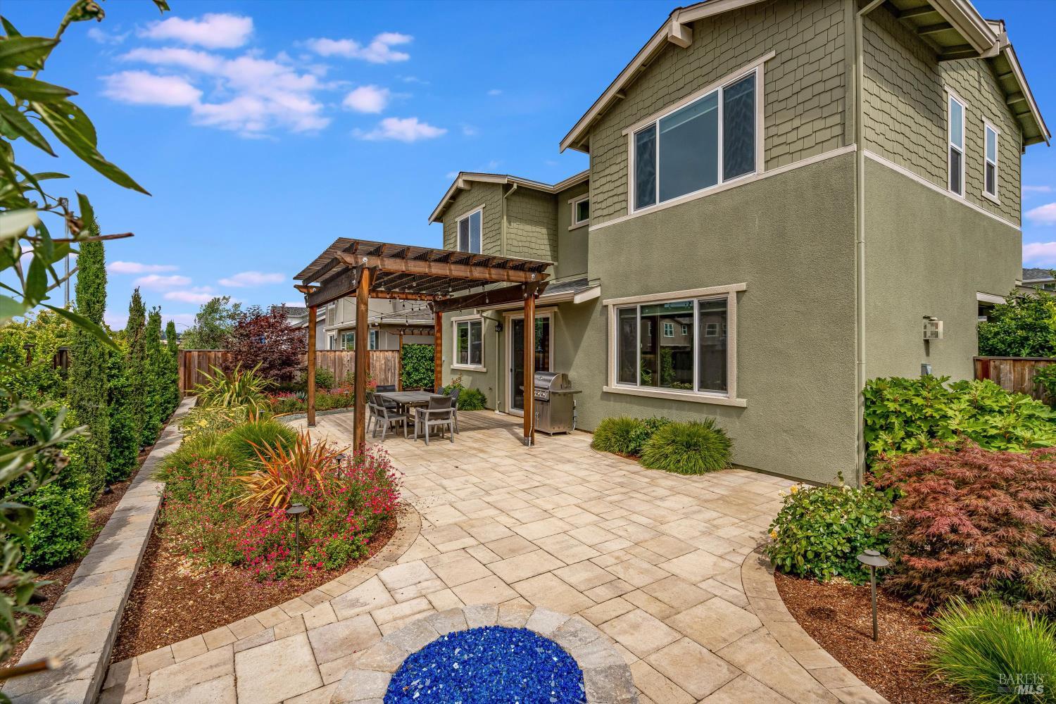 Detail Gallery Image 41 of 53 For 349 Vinterra Ct, Napa,  CA 94559 - 4 Beds | 2/1 Baths