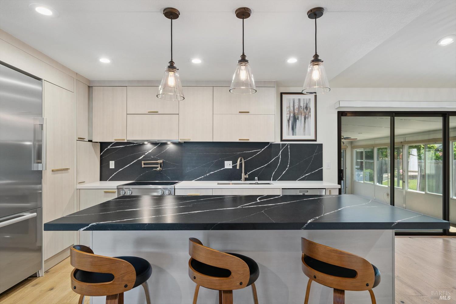 Detail Gallery Image 9 of 33 For 51 Crawford Way, American Canyon,  CA 94503 - 3 Beds | 2 Baths