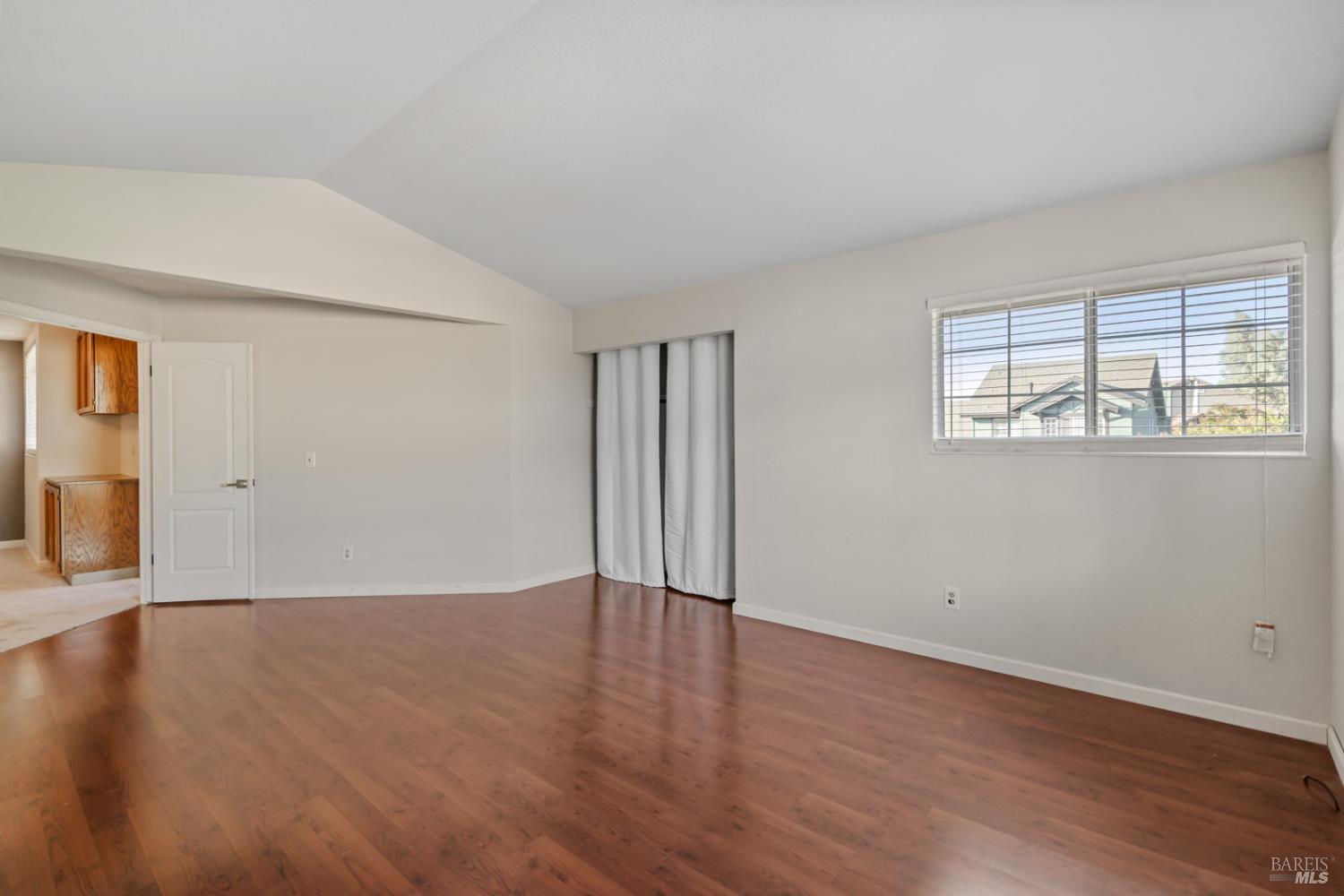 Detail Gallery Image 33 of 55 For 706 Natalie Dr, Windsor,  CA 95492 - 5 Beds | 3 Baths