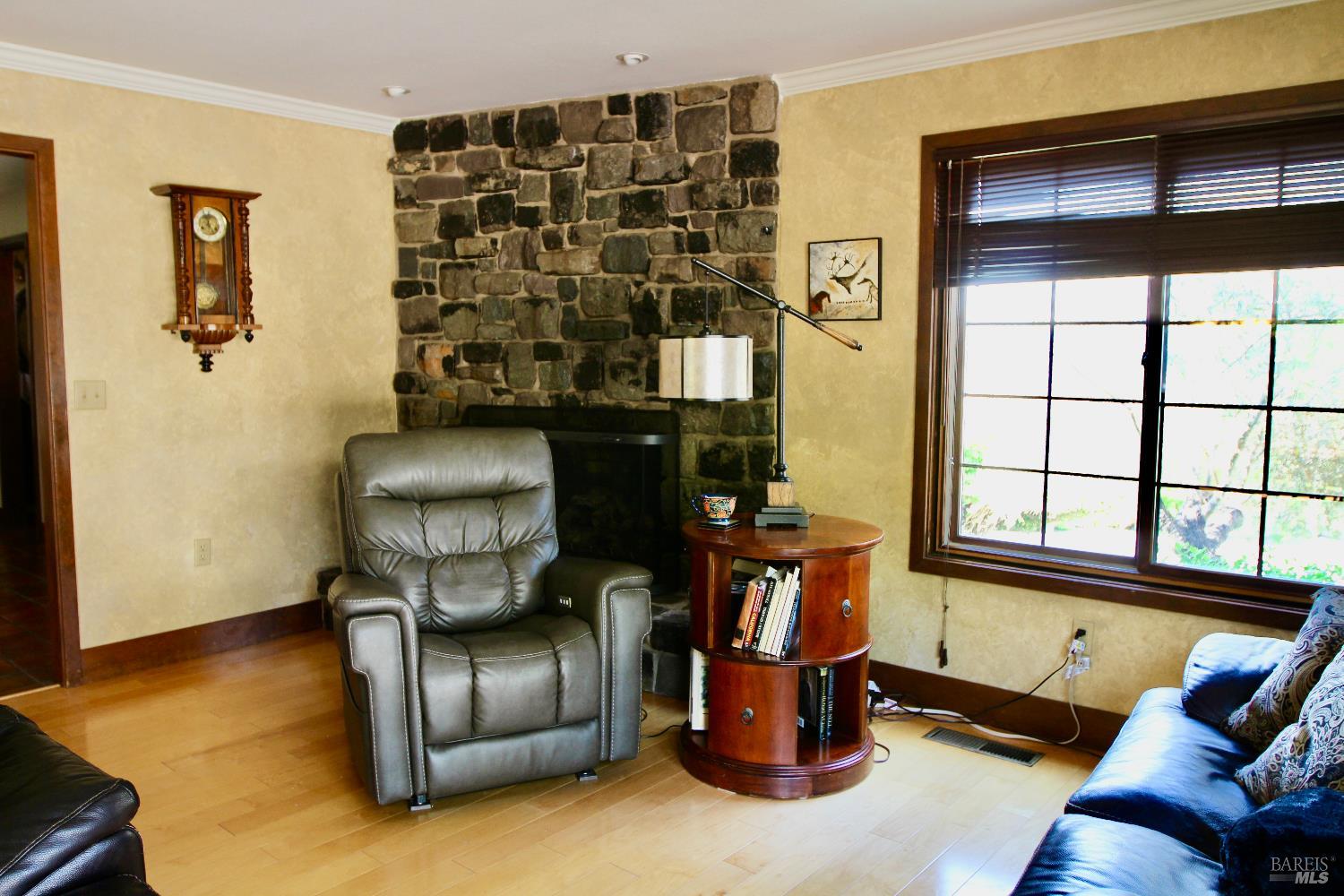 Detail Gallery Image 32 of 48 For 5243 Beaumont Way, Santa Rosa,  CA 95409 - 3 Beds | 2/1 Baths