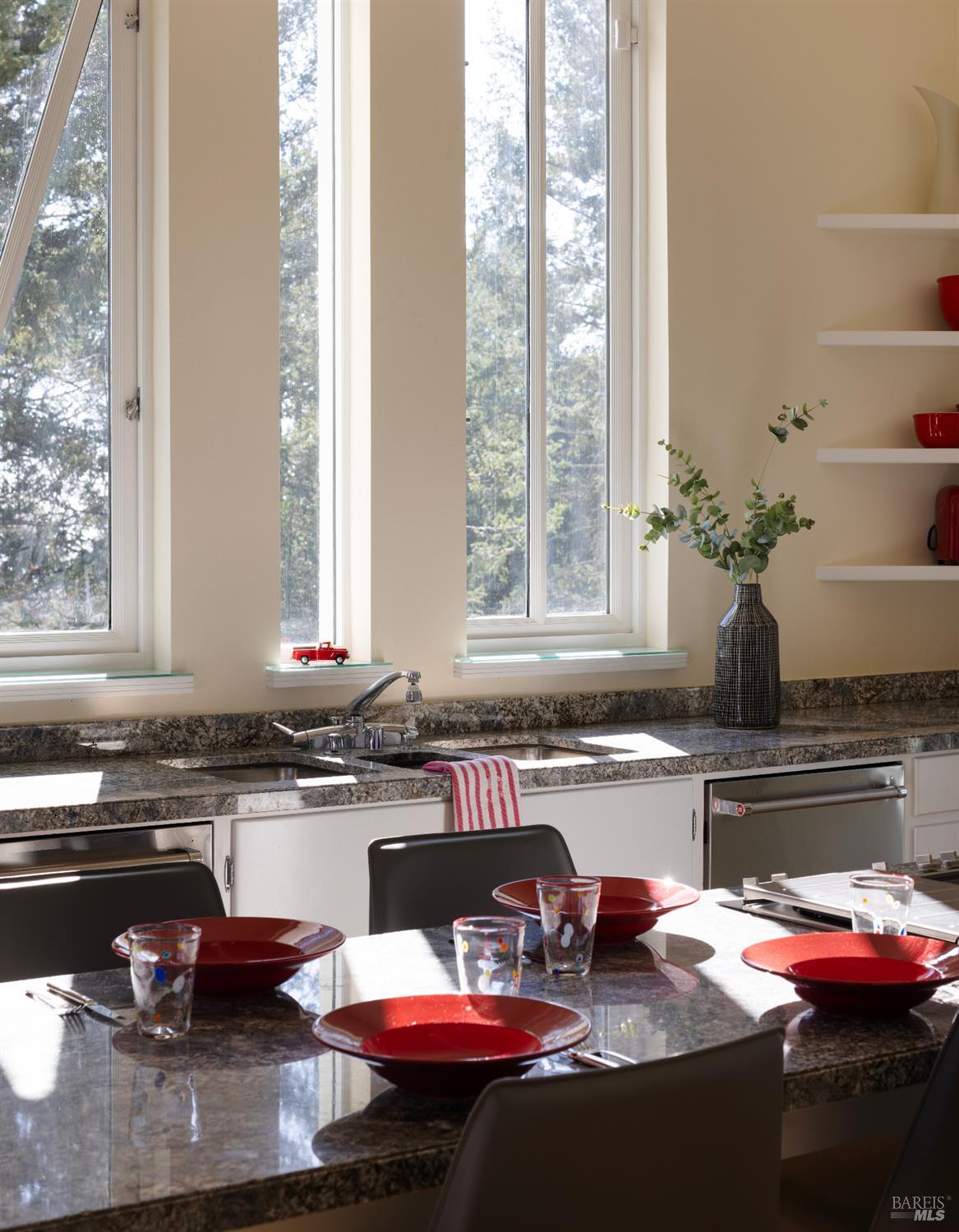 Detail Gallery Image 28 of 89 For 3000 Mount Veeder Rd, Napa,  CA 94558 - 8 Beds | 7/2 Baths