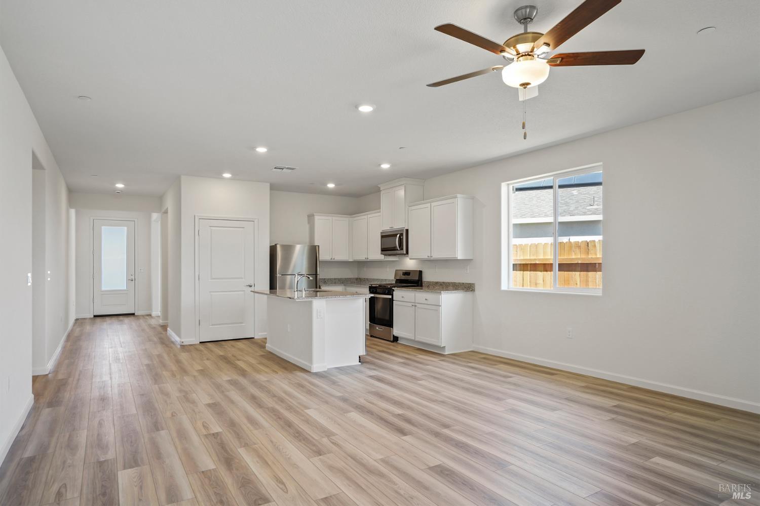 Detail Gallery Image 10 of 18 For 2261 Front Porch Ln, Rio Vista,  CA 94571 - 2 Beds | 2 Baths