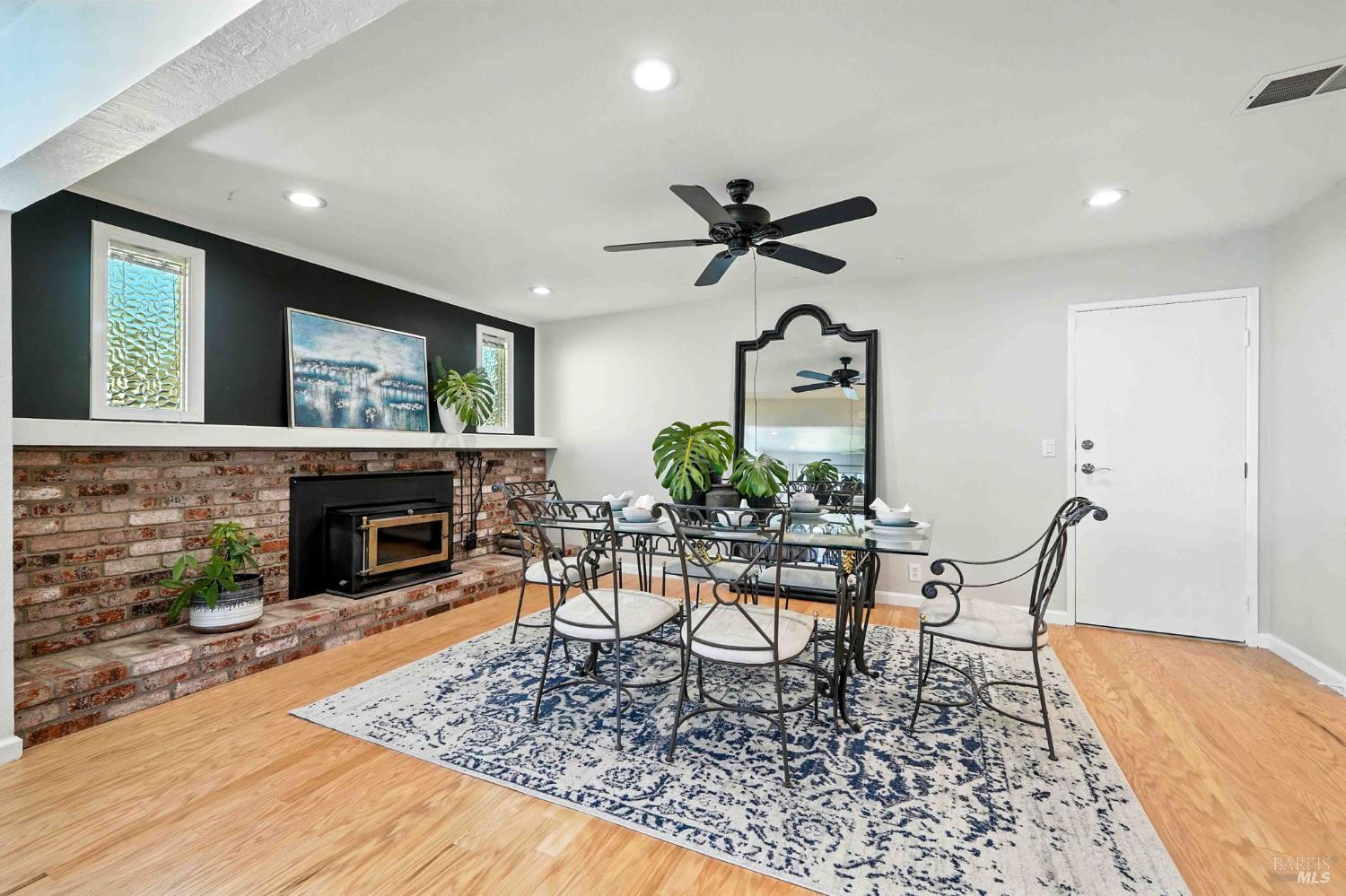 Detail Gallery Image 7 of 32 For 2524 Ramsay Way, Fairfield,  CA 94534 - 3 Beds | 2 Baths