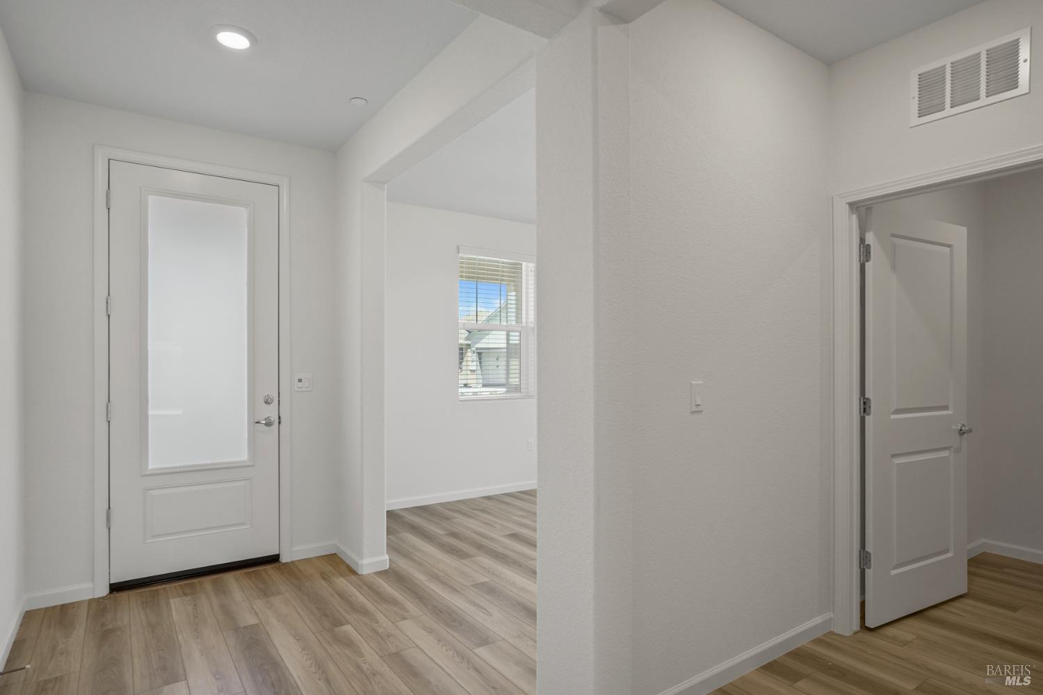 Detail Gallery Image 3 of 18 For 2240 Front Porch Ln, Rio Vista,  CA 94571 - 2 Beds | 2 Baths