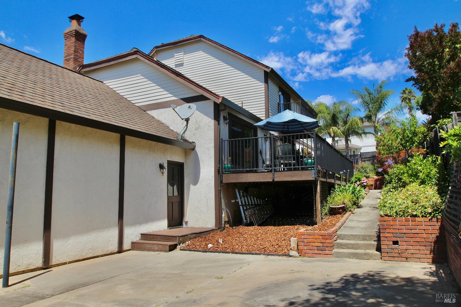 Detail Gallery Image 7 of 48 For 5243 Beaumont Way, Santa Rosa,  CA 95409 - 3 Beds | 2/1 Baths