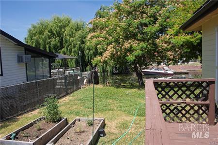 Detail Gallery Image 8 of 20 For 2645 Clipper Ln, Lakeport,  CA 95453 - 3 Beds | 1/1 Baths