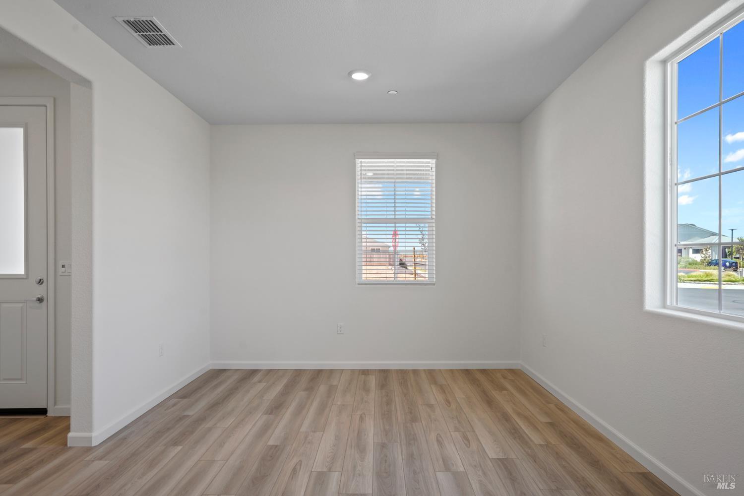 Detail Gallery Image 11 of 20 For 2251 Front Porch Ln, Rio Vista,  CA 94571 - 3 Beds | 2 Baths