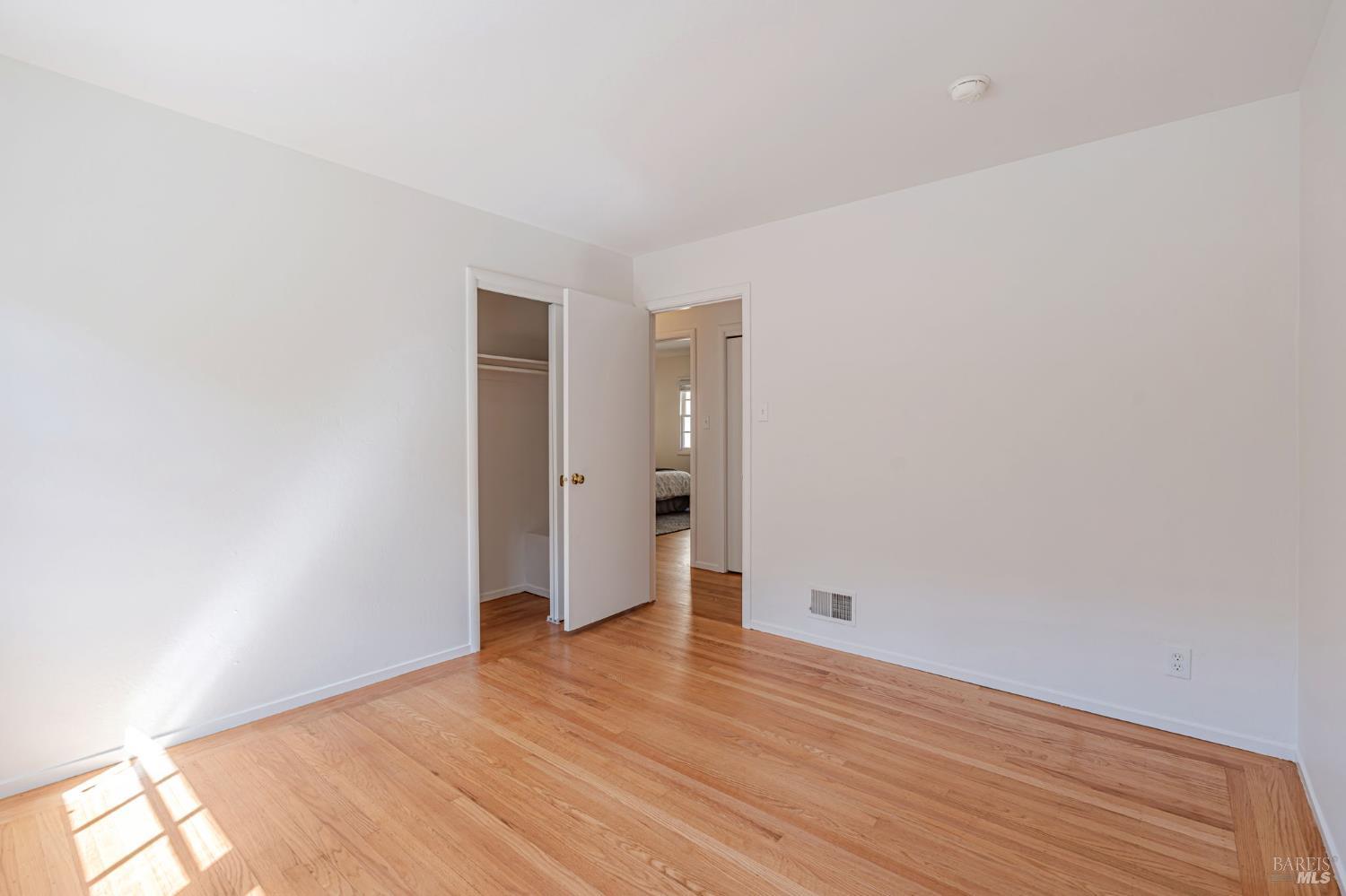 Detail Gallery Image 29 of 36 For 296 N Almenar Dr, Greenbrae,  CA 94904 - 3 Beds | 2 Baths