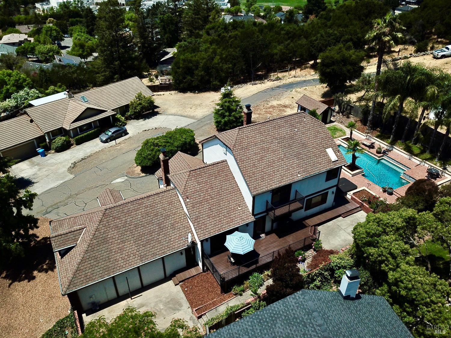 Detail Gallery Image 11 of 48 For 5243 Beaumont Way, Santa Rosa,  CA 95409 - 3 Beds | 2/1 Baths