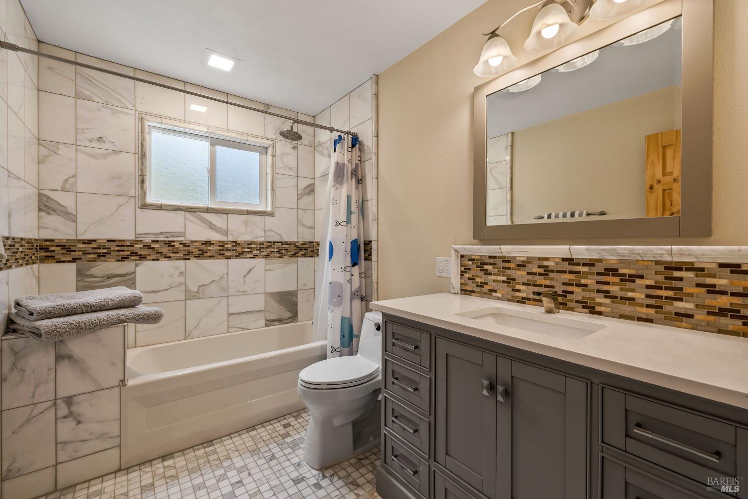 Detail Gallery Image 14 of 44 For 14765 Atkins Way, Fort Bragg,  CA 95437 - 2 Beds | 2 Baths
