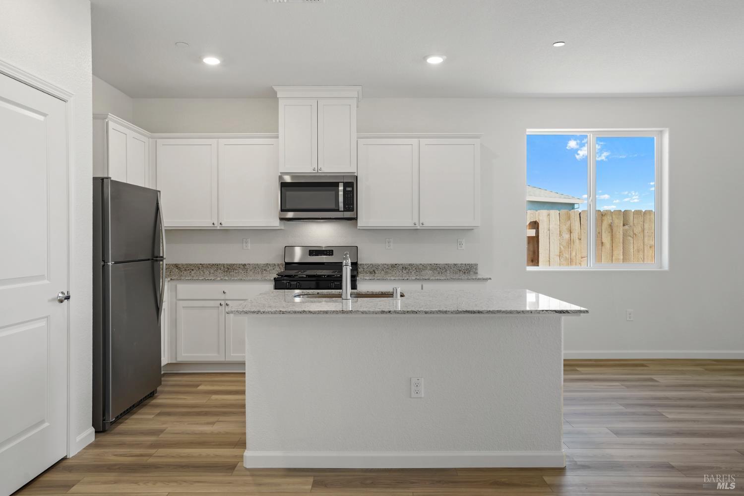 Detail Gallery Image 6 of 18 For 2261 Front Porch Ln, Rio Vista,  CA 94571 - 2 Beds | 2 Baths