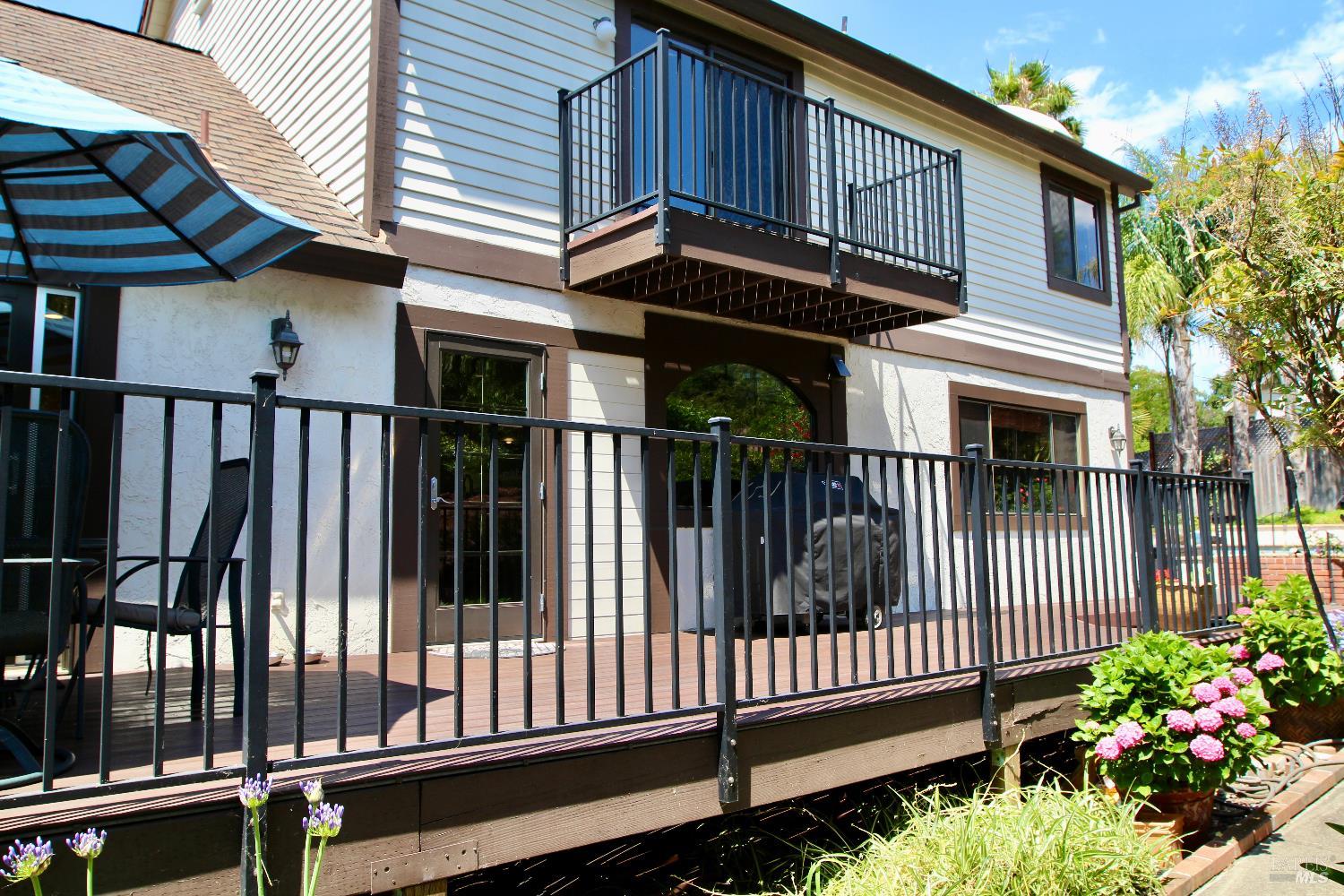 Detail Gallery Image 8 of 48 For 5243 Beaumont Way, Santa Rosa,  CA 95409 - 3 Beds | 2/1 Baths