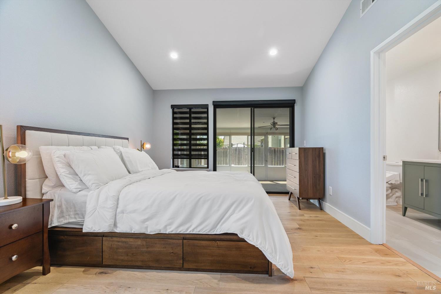 Detail Gallery Image 21 of 33 For 51 Crawford Way, American Canyon,  CA 94503 - 3 Beds | 2 Baths
