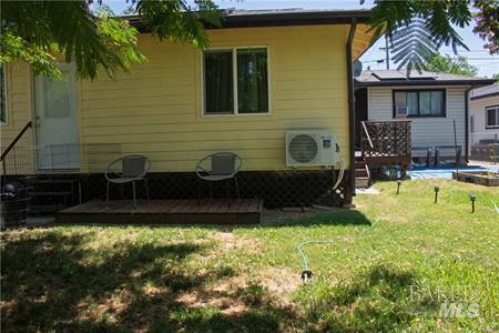 Detail Gallery Image 10 of 20 For 2645 Clipper Ln, Lakeport,  CA 95453 - 3 Beds | 1/1 Baths