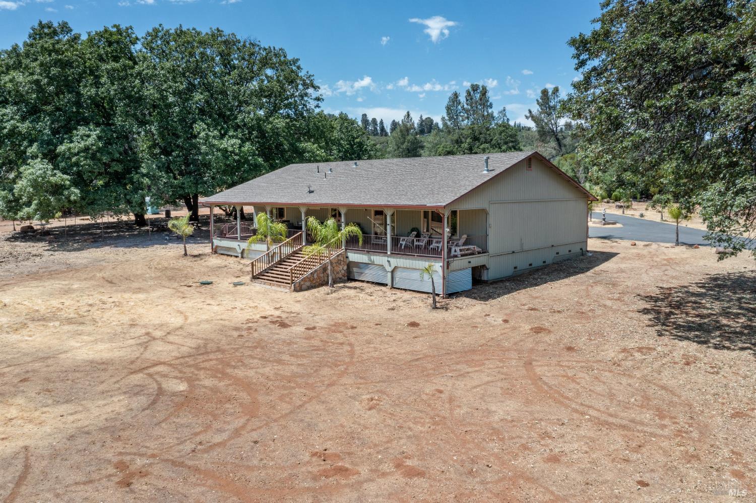 Detail Gallery Image 4 of 29 For 18501 Rustic Ridge Rd, Lower Lake,  CA 95457 - 3 Beds | 2 Baths
