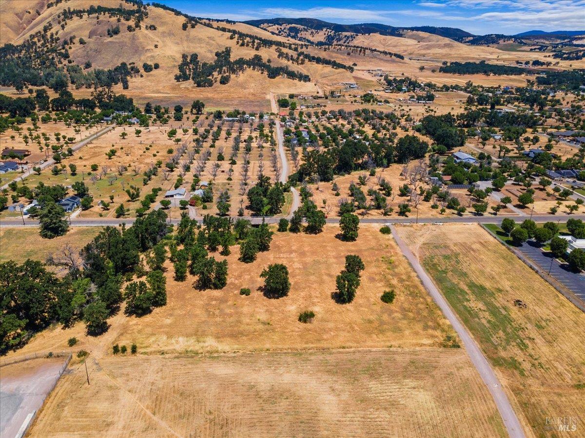 Detail Gallery Image 12 of 15 For 14775 Burns Valley Rd, Clearlake,  CA 95422 - – Beds | – Baths