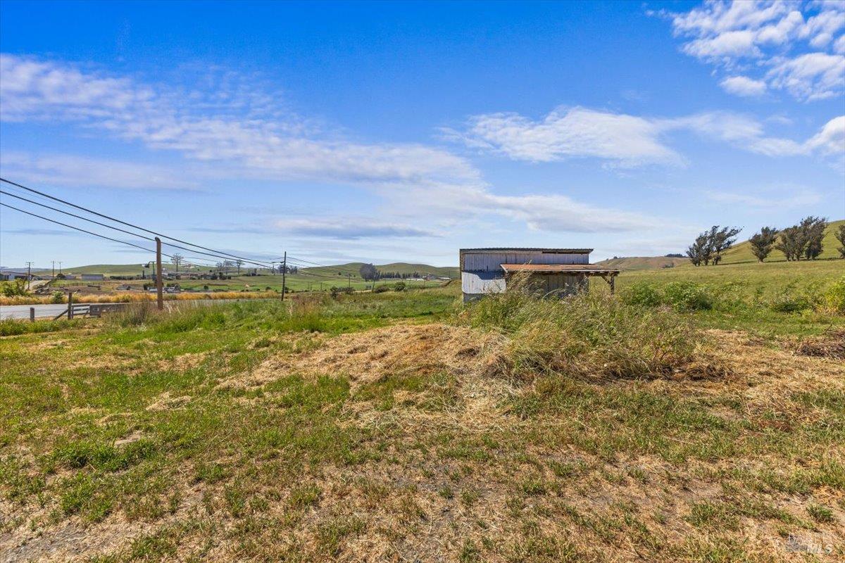 Detail Gallery Image 9 of 21 For 14500 Mill St, Valley Ford,  CA 94972 - 3 Beds | 1 Baths