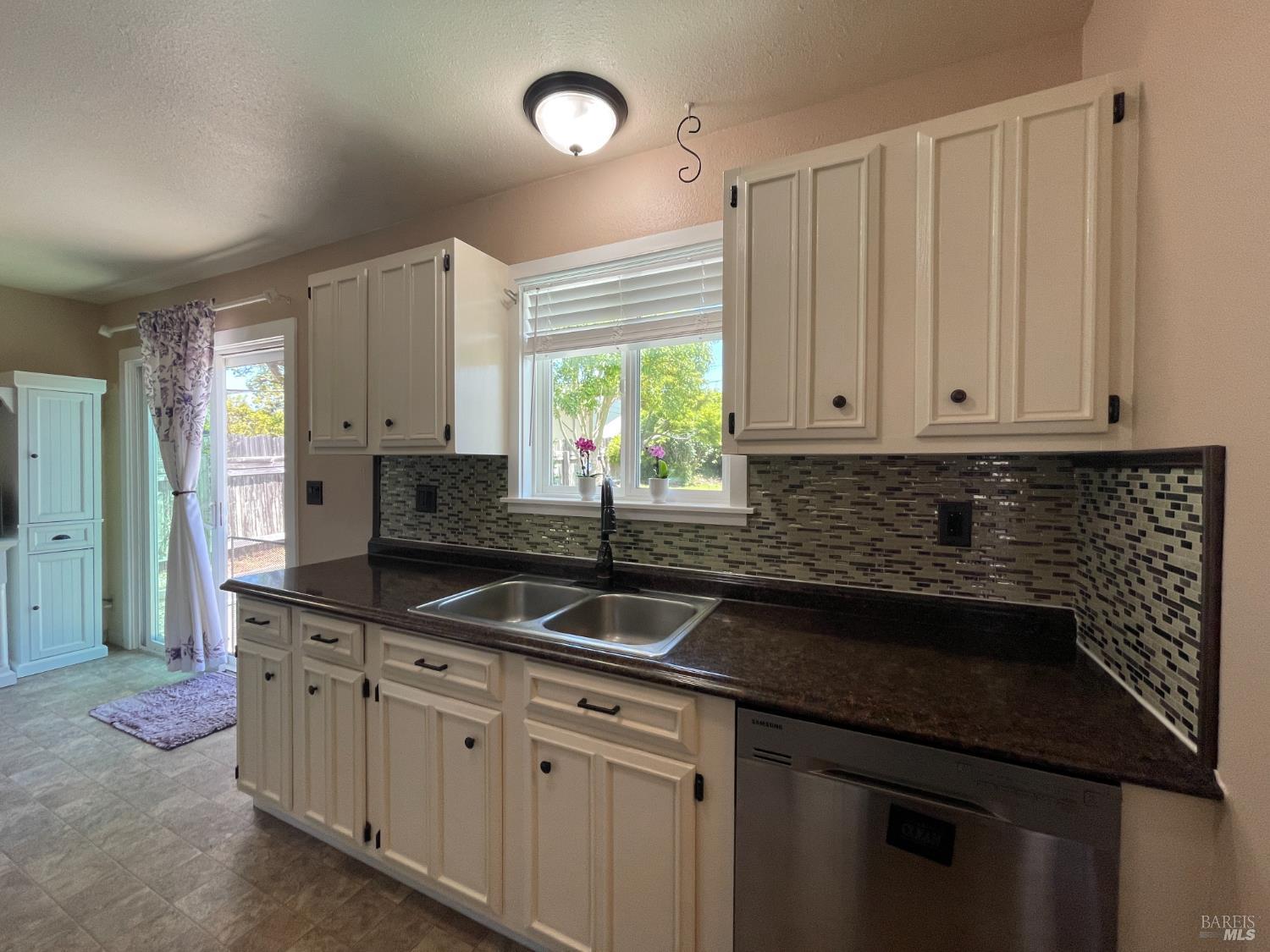 Detail Gallery Image 13 of 35 For 148 Olsen Ln, Fort Bragg,  CA 95437 - 3 Beds | 1 Baths