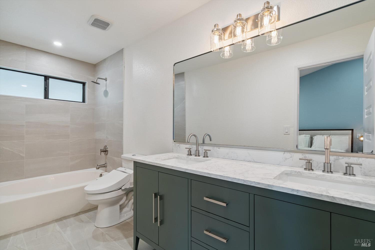 Detail Gallery Image 22 of 33 For 51 Crawford Way, American Canyon,  CA 94503 - 3 Beds | 2 Baths
