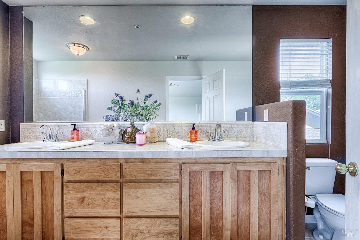 Detail Gallery Image 47 of 70 For 312 Cottage Ct, Cloverdale,  CA 95425 - 4 Beds | 3 Baths