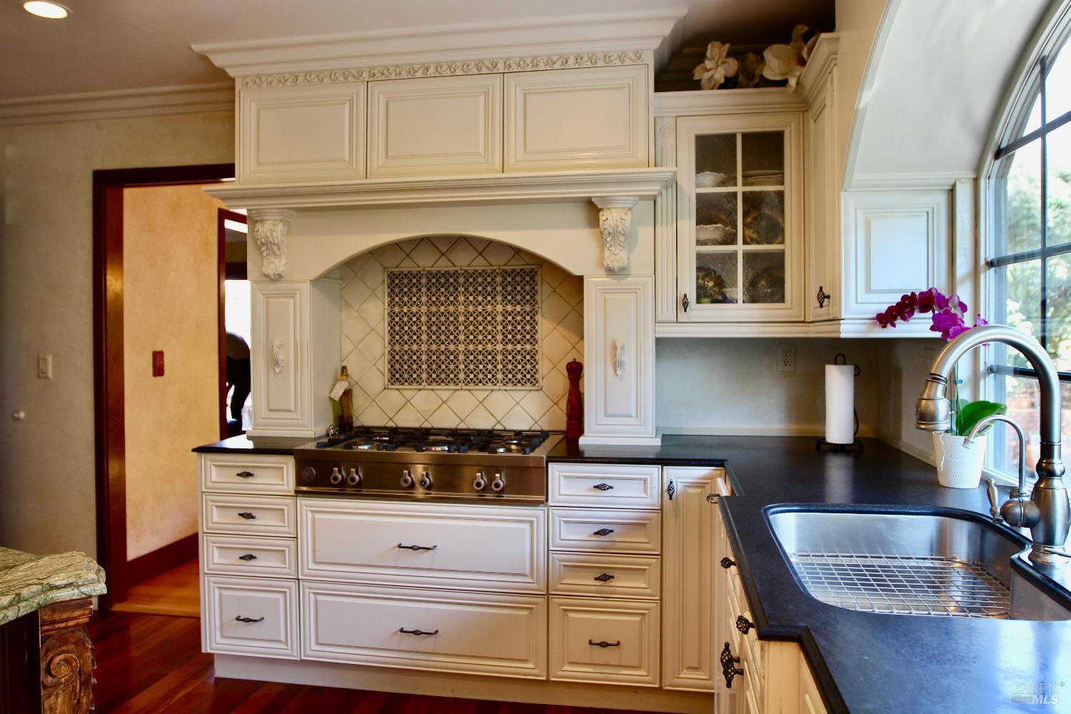Detail Gallery Image 21 of 48 For 5243 Beaumont Way, Santa Rosa,  CA 95409 - 3 Beds | 2/1 Baths