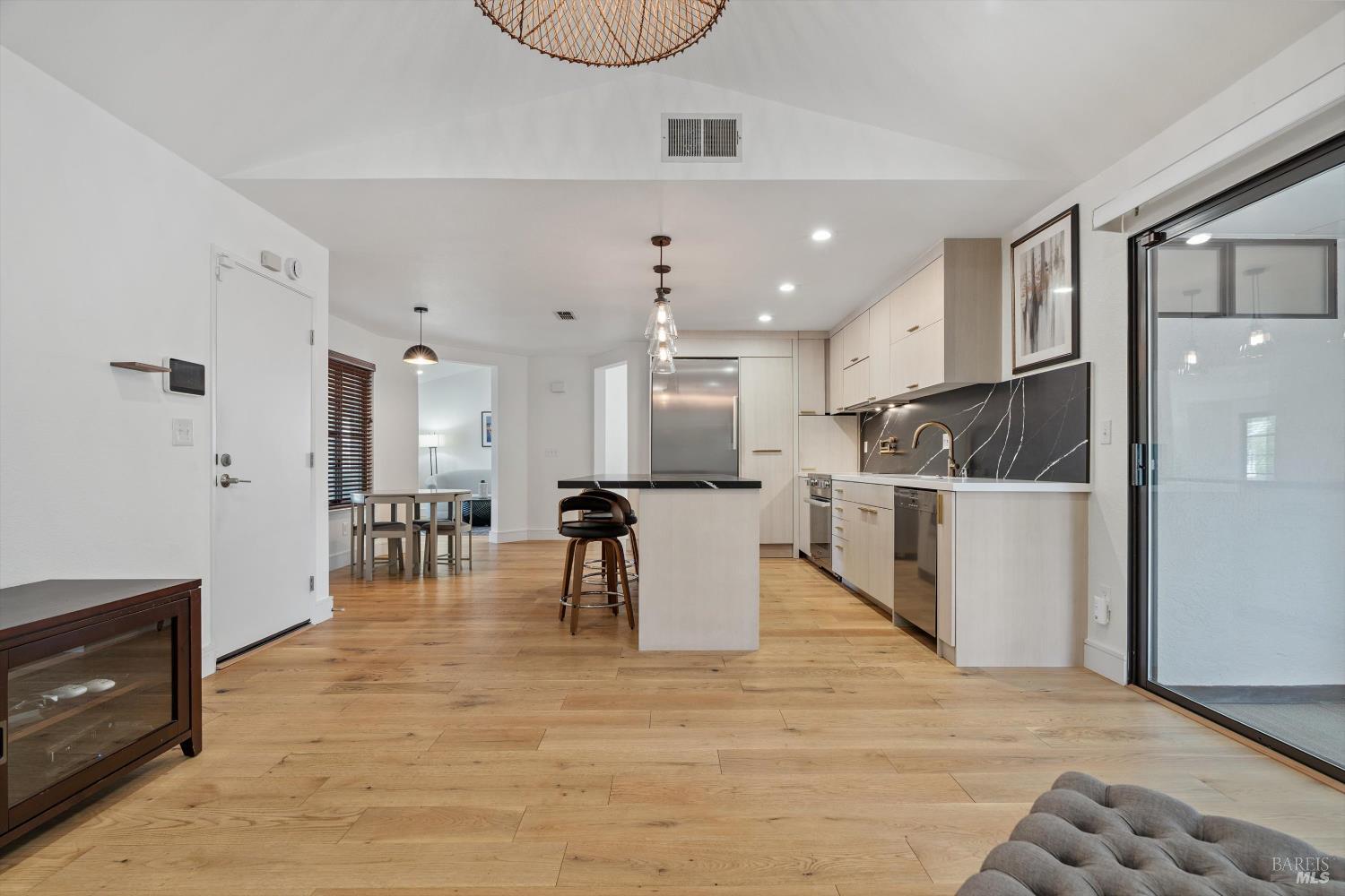 Detail Gallery Image 13 of 33 For 51 Crawford Way, American Canyon,  CA 94503 - 3 Beds | 2 Baths