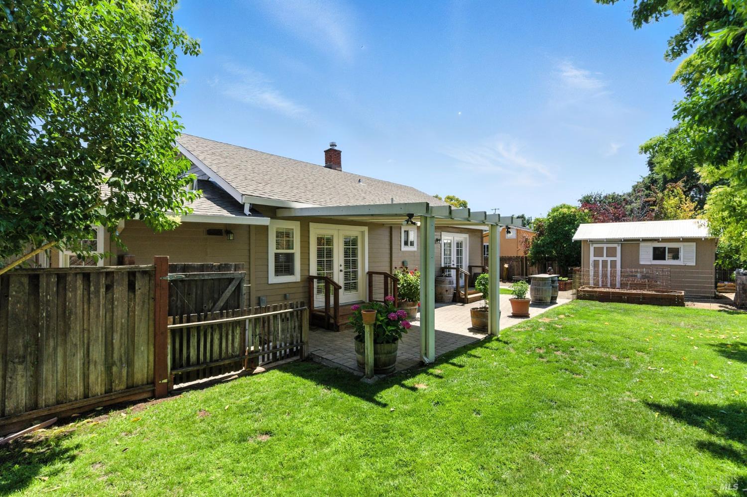 Detail Gallery Image 23 of 48 For 475 Boyes Blvd, Sonoma,  CA 95476 - 2 Beds | 1 Baths