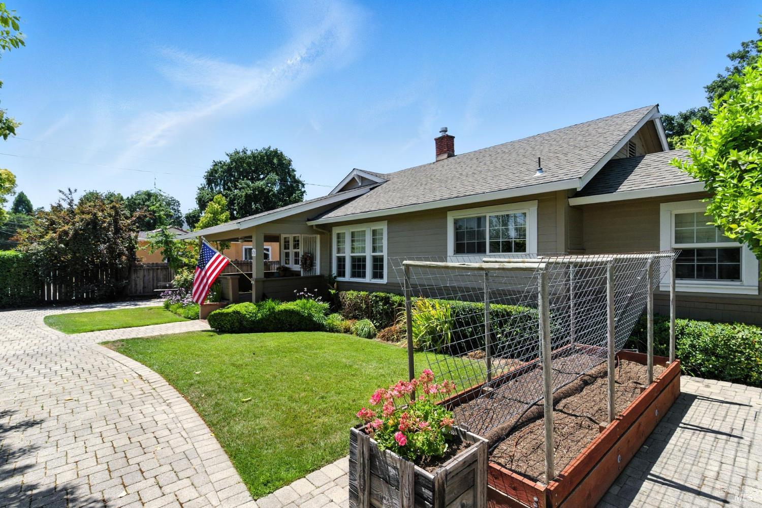 Detail Gallery Image 39 of 48 For 475 Boyes Blvd, Sonoma,  CA 95476 - 2 Beds | 1 Baths