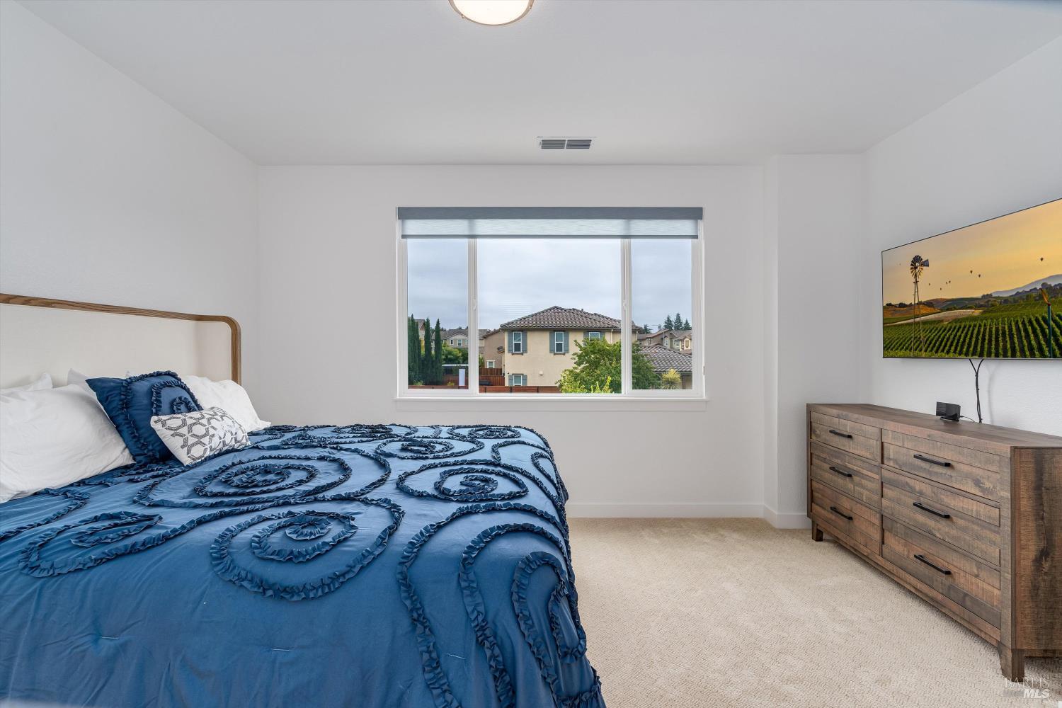 Detail Gallery Image 22 of 53 For 349 Vinterra Ct, Napa,  CA 94559 - 4 Beds | 2/1 Baths