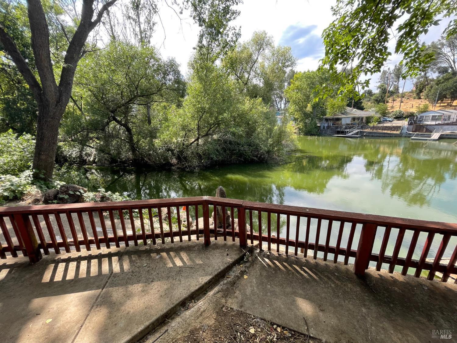Detail Gallery Image 2 of 26 For 8031 Lake St, Lower Lake,  CA 95457 - 4 Beds | 4 Baths