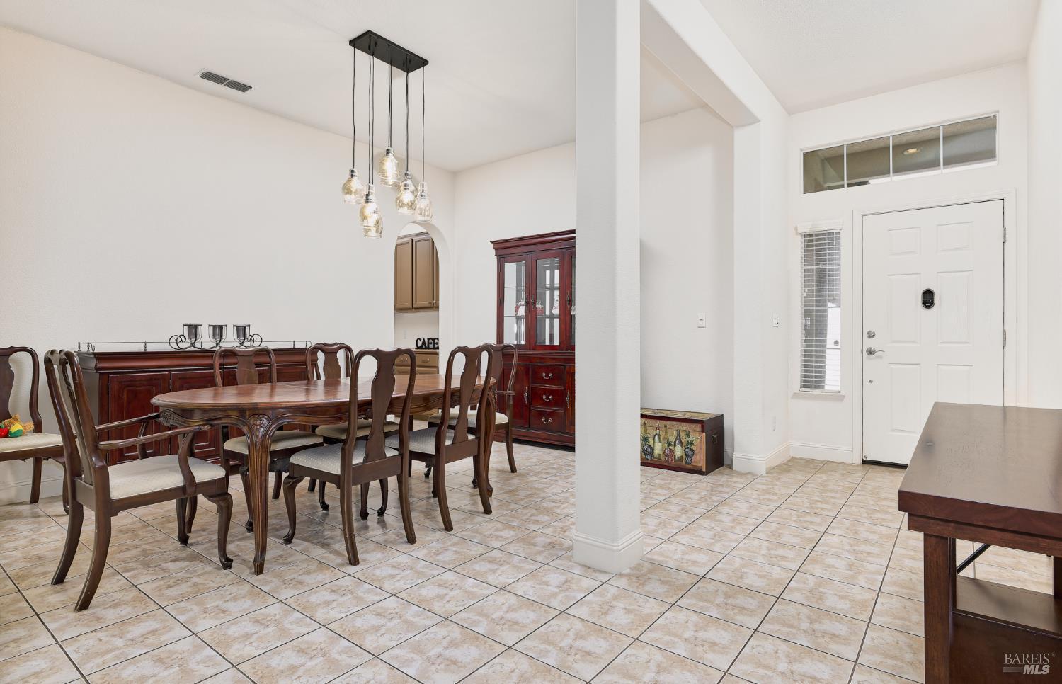 Detail Gallery Image 3 of 33 For 721 Michelbook Ln, Rio Vista,  CA 94571 - 2 Beds | 2/1 Baths